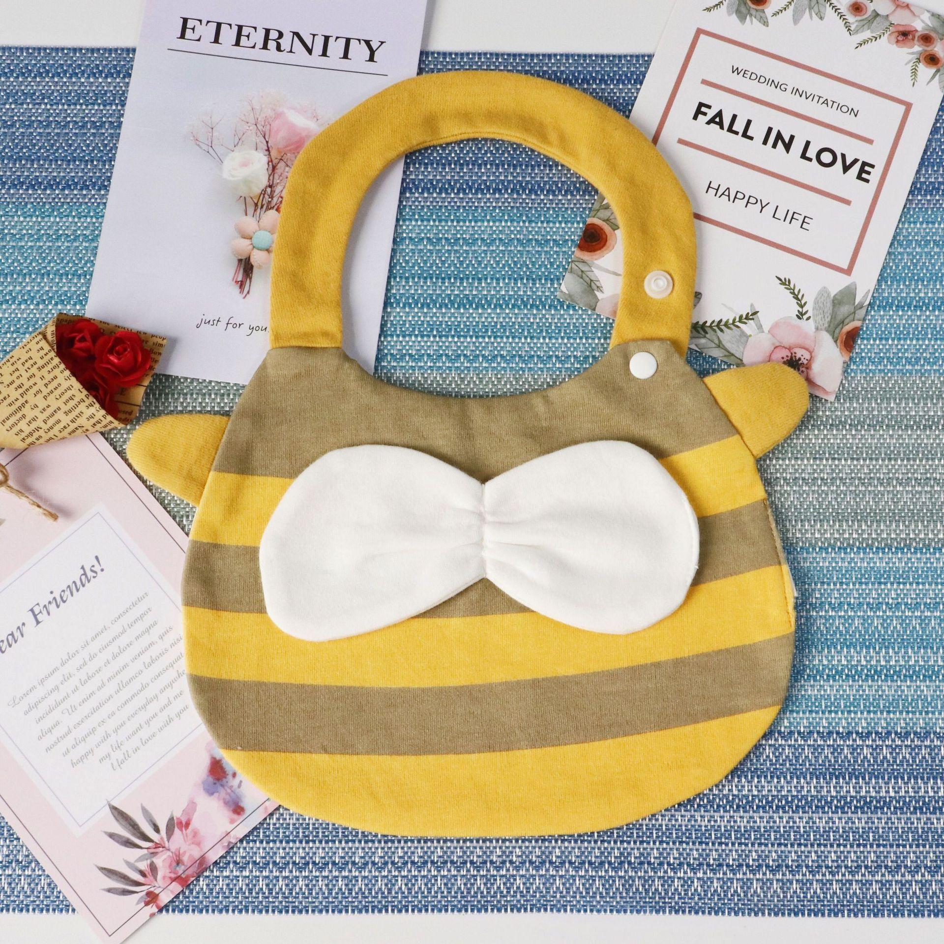 卡通形象防水围嘴