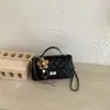 Bolso Cuadrado Pequeño de Moda de Color Sólido 2026, Versátil y Elegante, Bolso de Hombro Estilo Chanel para Mujer, Bolso de Cadena de Moda y Elegante para Mujer