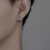 Aretes Old Devil's Wing para Hombre Hebilla de Oreja Retro de Alta Gama Diseño de Nicho Reffi Marca Guapa de Moda Aretes para Hombre Versátiles