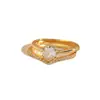 Conjunto de Anéis Empilháveis de Moda Estilo Luxo Leve com Camada Dupla, Combinação de Anel com Diamante Principal + Fileira de Diamantes em V, Joias Versáteis para Atacado Transfronteiriço