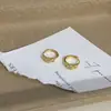 Pendientes de Plata de Ley 925 Chapada en Oro de 14K con Encaje, Diamante Redondo Pequeño y Tres Circonitas, Lindos, Elegantes, Versátiles, Hebillas para Orejas para Mujer