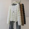 Ropa de mujer talla grande 2026 principios de otoño nuevo estilo coreano hueco texturizado transpirable protección solar diseño holgado adelgazante top