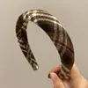 Diadema de cuadros estilo retro universitario, diadema de esponja, copete alto, popular en Japón y Corea, diadema de otoño e invierno, nuevo accesorio para el cabello