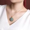 Yilu plata S925 plata esterlina chapado en oro jade de Hetian Jade personalidad retro colgante Amarillo Dios de la Riqueza mantra de seis palabras colgante de plata