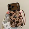 Accesorio de rosa vintage adecuado para funda de teléfono Apple 17pm, iPhone 15 silicona, 16 con cordón, 18 gamuza, 13