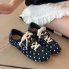Zapatillas de entrenamiento alemanas de moda de doble tira con corte profundo para mujer, nuevas de 2026, estilo vintage, planas, casuales, versátiles, de nicho, con lunares, modelo Cortez