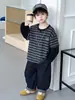 2411 Conjunto de Dos Piezas Falso de Camiseta con Sudadera de Manga Larga Estilo Coreano para Niños Jeans Conjunto de Otoño para Niño 5