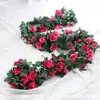 Decoração Envolvente para Duto de Ar Condicionado de Trepadeira Rosa em Shopping Center, Flores Simulando Cachoeira, Flores de Seda, Flores Artificiais, Decoração com Flores Artificiais