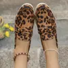 Nova Coleção Primavera/Outono 2026: Mocassins com Franjas e Fecho de Fivela, Estilo Old Money, Sapatos Slip-On Femininos com Solas Macias, Sapatos Bean Retrô