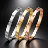Nueva joyería de mano de acero inoxidable con diamantes completos estilo ins europeo y americano Red social con mujeres XX circonita microincrustada pulsera de acero de titanio