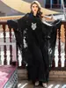 Camisa Batwing Jacquard Preto Bordado Ba5212 com Franjas, Tamanho Grande, Roupão Solto e Elegante