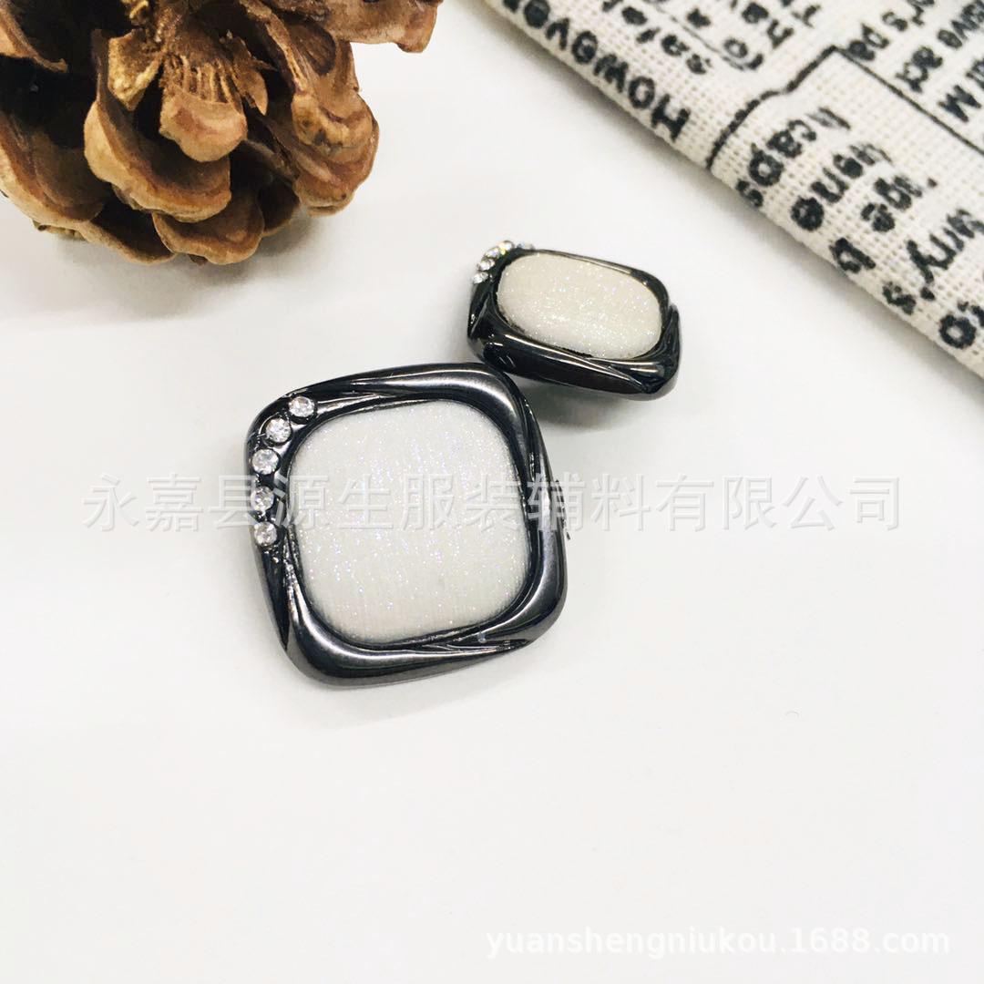 eaf308b8aee11a8753070499e7c99a