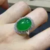 Anillo Cabujón Grande de Calcedonia Verde Hielo de Alta Calidad al por Mayor para Fabricantes, Incrustado con Ágata Lujosa, Comparable al Anillo de Diamante Completo de Jade