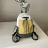 Mochila leve para atividades ao ar livre para homens e mulheres, fecho de cordão, bolsa transversal no peito, bolsa esportiva para caminhada com color blocking para garrafa de água, mochila de uso duplo