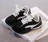 Zapatillas de Entrenamiento Alemanas para Niñas 2026 Otoño Nueva Versión Coreana de Cuero Genuino para Niños Suela Suave Transpirables Antideslizantes para Niñas