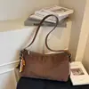 Bolsa de Ombro com Design de Nicho para Pedido Estrangeiro, Bolsa Transversal Fosca de Luxo Leve, Bolsa Dumpling Retrô com Estampa de Leopardo de Grande Capacidade