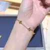 Pulseira Popular de Trevo de Quatro Folhas Dourado do Xiaohongshu para Mulheres, Pulseira Fashion e de Luxo Leve de Cinco Folhas, Presente para Namorada, Dropshipping Disponível