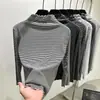Camiseta Base de Manga Larga con Volantes Elásticos de Terciopelo Nube Nueva para Primavera y Otoño para Mujer, Cuello Medio Alto, Corte Ajustado, Camiseta Elegante