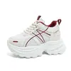 Zapatos de plataforma de suela gruesa estilo papá para mujer, moda versátil de otoño 2026, que aumentan la altura, de malla transpirable, zapatillas casuales