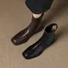 Versión de cuero suave~ Botines altos delgados de punta cuadrada para mujer, estilo francés, nuevos botines Martin de tacón grueso para otoño e invierno 2026