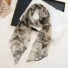 Lenço de chifon elegante e leve para mães, adequado para viagens, com design esvoaçante e leve, exalando um estilo sofisticado e intelectual, com fitas diagonais para o verão