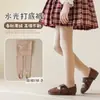 Leggings femininas de outono e inverno com forro de fleece espesso, cor de pele, meia-calça fina de fleece com brilho aquoso, collants de dança para atacado