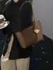 Bolsa de Ombro para Mulheres 2025 Nova Moda Outono e Inverno Retrô Tendência de Alta Qualidade para Trabalho e Deslocamento Bolsa Tote de Grande Capacidade