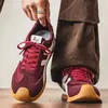 Zapatos de hombre estilo alemán, nueva colección de primavera 2026, zapatillas deportivas casual, antideslizantes, estilo Forrest Gump, versátiles para adolescentes, zapatillas de lona con suela blanda
