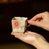 Taza de té de cerámica con crisantemo pintado a mano en rojo para uso doméstico, taza individual para juego de té Kung Fu