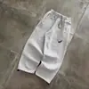 Conjunto de Duas Peças Gótico de Moda Nova Europeu e Americano 2026 com Jaqueta com Capuz e Zíper e Calça Solta Estilo Streetwear com Cordão