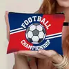 Cartera para monedas grande de temática de fútbol nueva de Temu transfronteriza, bolsa simple cuadrada para almacenamiento de papelería, estuche para lápices de gran capacidad para estudiantes