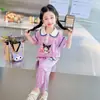 Conjunto Esportivo para Meninas Verão 2025 Novo Estilo Bebê Menina Verão Fashion Menininha Desenho Animado Conjunto de Duas Peças