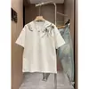 Camiseta Masculina Nova Verão Tendência Marca Bordada Floral Gola Redonda Moda Slim Fit Versátil Simples Estilosa Manga Curta Masculina