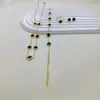 Collar Transfronterizo de Acero Inoxidable Flor de Pétalo Lujo Ligero Siete Flores Trébol de Cuatro Hojas 9mm Joyería Juego de Cuatro Piezas Cadena de Hueso de Calcedonia Moda