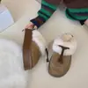 Estilo Floresta Outono/Inverno Novos Sapatos de Algodão Chinelos de Algodão Sapatos Quentes para Exterior 2026 Fofos de Bico Fechado Mais Veludo Slip-Ons Diários