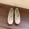 Mocassins Flats Retrô Redondos de Camurça Estilo Francês Versáteis Slip-On Laço Sapatilhas Confortáveis para Mulheres