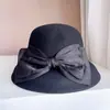 Estilo Hepburn Lazo Grande Moda Cubierta de Lámpara Sombrero de Invierno para Mujer Todo Combinación Casual Lana Sombrero de Pescador Elegante Elegante Sombrero de Cubo