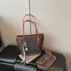 Bolsa Tote de Gran Capacidad Nueva Casual de Viaje Moda Bolso de Hombro Simple Tendencia Retro Europea y Americana Bolsa Versátil para Mujer