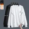 Outono e Inverno 2025 Nova Camiseta de Manga Longa com Gola Redonda Tendência Versátil Moletom Espesso Camiseta Básica Moda Masculina