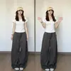Camiseta blanca de verano para mujer con cuello en V y manga corta, nuevo estilo 2026, corte ajustado, favorecedora, estilo coreano, top deslumbrante
