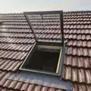 Cubierta de tragaluz eléctrico para techo plano inclinado de aleación de aluminio Marco de ventana de buhardilla para solárium en el ático pozo de luz subterráneo