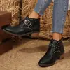 Botas Chelsea Femininas Outono 2026 Novas de Tamanho Grande com Salto Médio Bloco e Fivela, Estilo Europeu e Americano Bico Fino com Tachas, Botas Femininas de Comércio Exterior