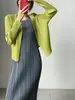 Abrigo Corto Miyake para Mujer, Exquisito y Ligero, Color Sólido, Sencillo y Moderno, Cárdigan Versátil con un Toque de Lujo y Estilo Elegante