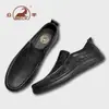 Zapatos de Cuero de Negocios Gongyang para Hombre, Nuevo Estilo de Verano, Piel Genuina, Malla Transpirable, Ligeros, Zapatos Casuales sin Cordones de Suela Suave para Hombre