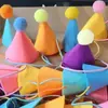 Gorro de Fiesta Cónico de Fieltro Color Macarrón Bola de Felpa Sombrero Pequeño de Cumpleaños Decoración de Fiesta Gorro Pequeño Puntiagudo Personalizable