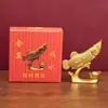 Decoração de Casa Auspiciosa Dourada Arowana Feng Shui Exclusiva do Ano do Cavalo, Presente de Abertura de Escritório Estilo Chinês, Atacado e Dropshipping