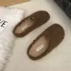 Novas meias-pantufas femininas estilo 2026 com forro de algodão quente, exterior em pelúcia, plataforma versátil de sola grossa para aumento de altura no outono e inverno