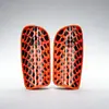 Espinilleras de Fútbol para Competición y Entrenamiento, Equipo de Protección Profesional para Adultos y Niños, Protectores de Tibia y Pantorrilla, Inserciones Anticolisión
