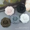 Estilo Fragrante Vintage Camélia Flor de Tecido Estereoscópica Acessórios Diy Corsage Acessórios de Cabelo Acessórios de Flor para Vestuário