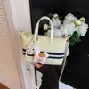 Bolsa Nova Estilo Verão 2026 Transfronteiriça, Grande Capacidade, Bolsa Casual Moderna e Versátil, Bolsa Quadrada Pequena Simples de Ombro Cruzado